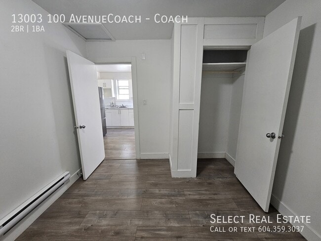 Building Photo - 13003-13100 AvenueCoach