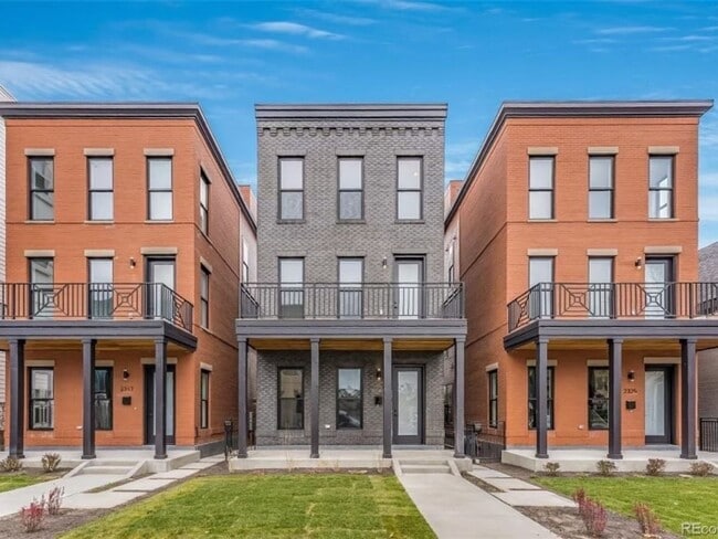 3 Bedroom Townhome in Denver - 3 Bedroom Townhome in Denver