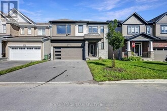 Building Photo - 1007 Showman St