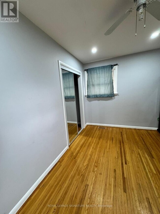 Building Photo - 104 Queenston Crescent