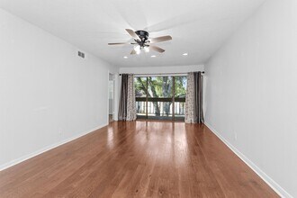 Building Photo - 12100 Melville Dr