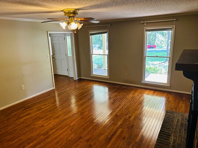 Foto del edificio - 709 Pineapple Pointe