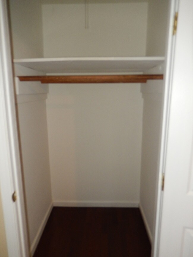 Building Photo - 4579 Sahara Dr SW