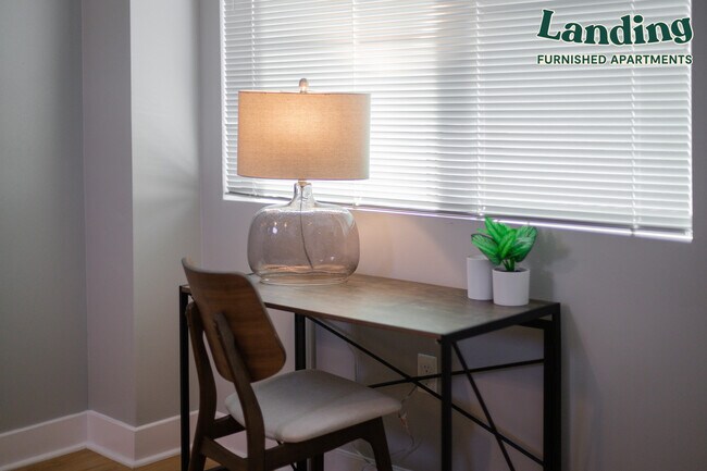 Foto del edificio - 2625 E Camelback Rd