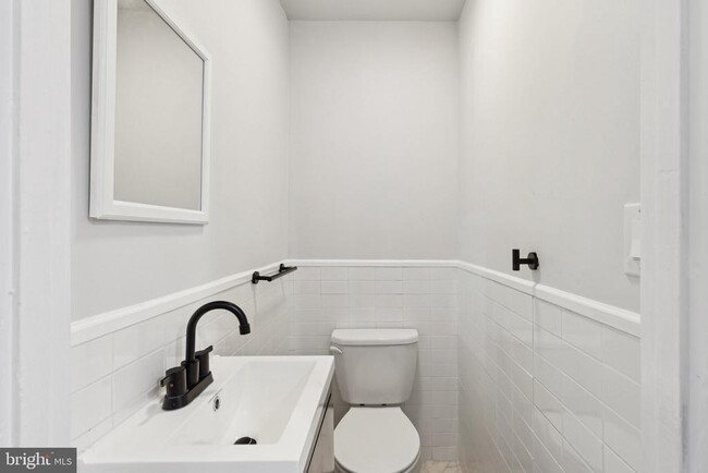 Building Photo - 3804 Fairmount Ave