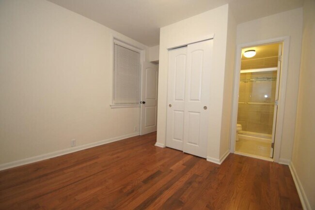 Foto del edificio - 744 S 18th St