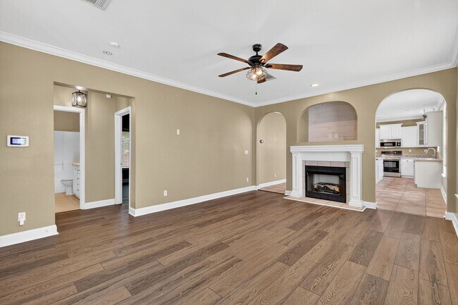 Foto del edificio - Charming and spacious home for rent in Leesburg!