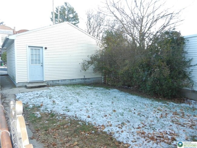 Foto del edificio - 1428 Center St