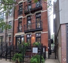 Building Photo - 1222 W Hubbard St
