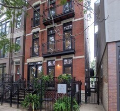 Building Photo - 1222 W Hubbard St