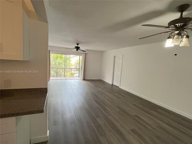 Building Photo - 11604 NW 29th Ct