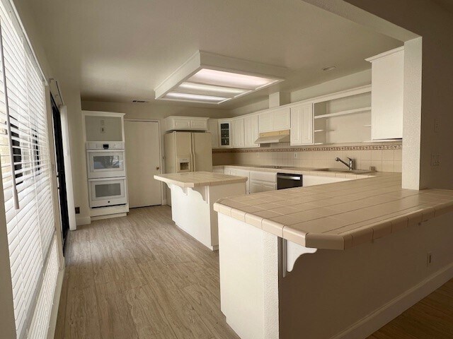 Foto del edificio - 7010 Colina Ln