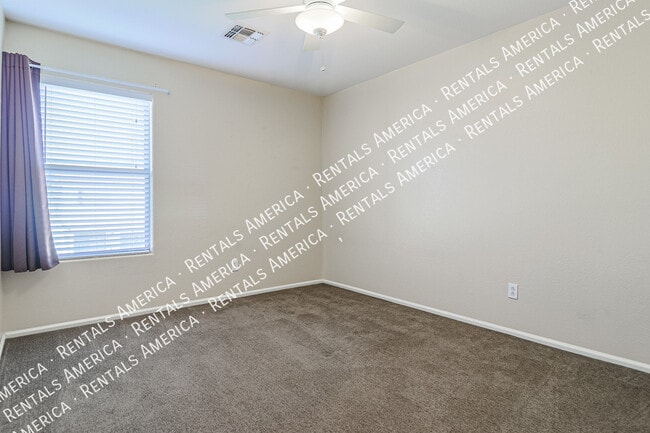 Building Photo - 12610 W Medlock Dr