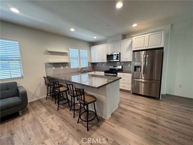 Building Photo - 841 Iris Way