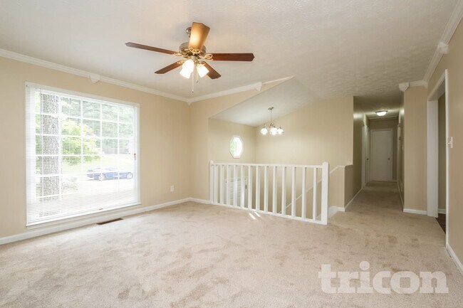 Foto del edificio - 604 Cedar Creek Dr