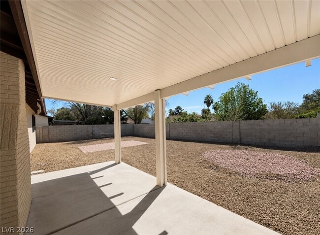 Building Photo - 6491 W Viking Rd