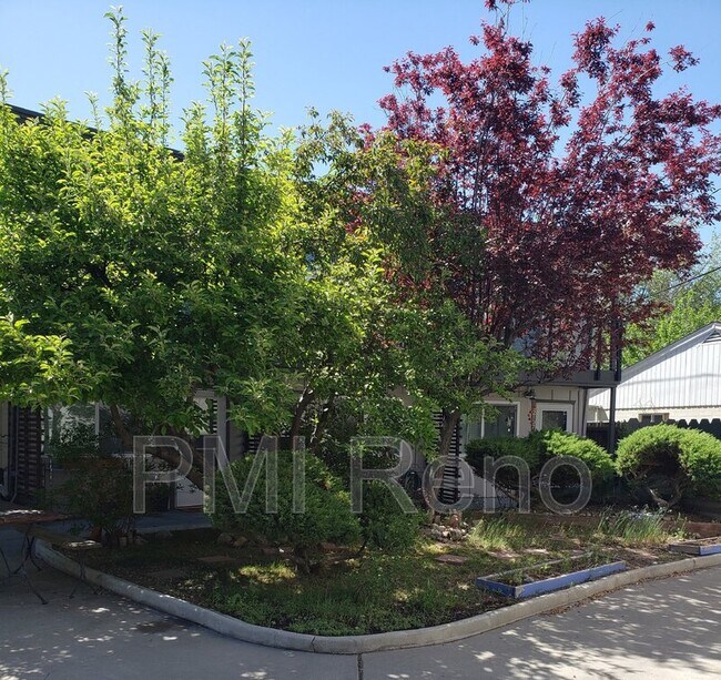 Building Photo - 2162 Idlewild Drive