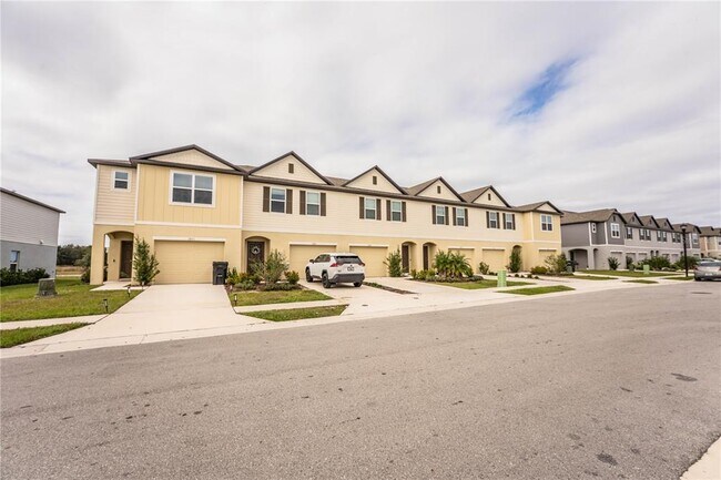 Foto del edificio - 3883 Academia Ave