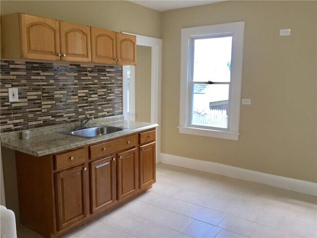 Building Photo - 122 Grandview Terrace