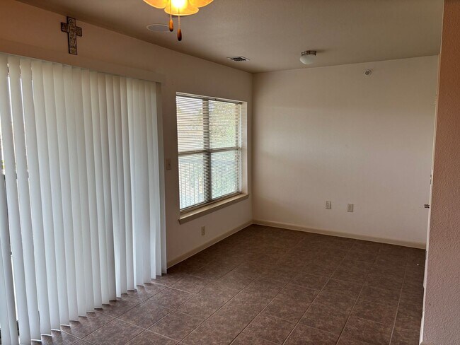 Foto del edificio - Charming one-bedroom, one-bath home in San Antonio