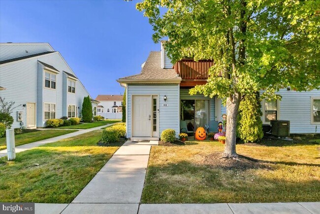 Foto del edificio - 612 Covington Ct