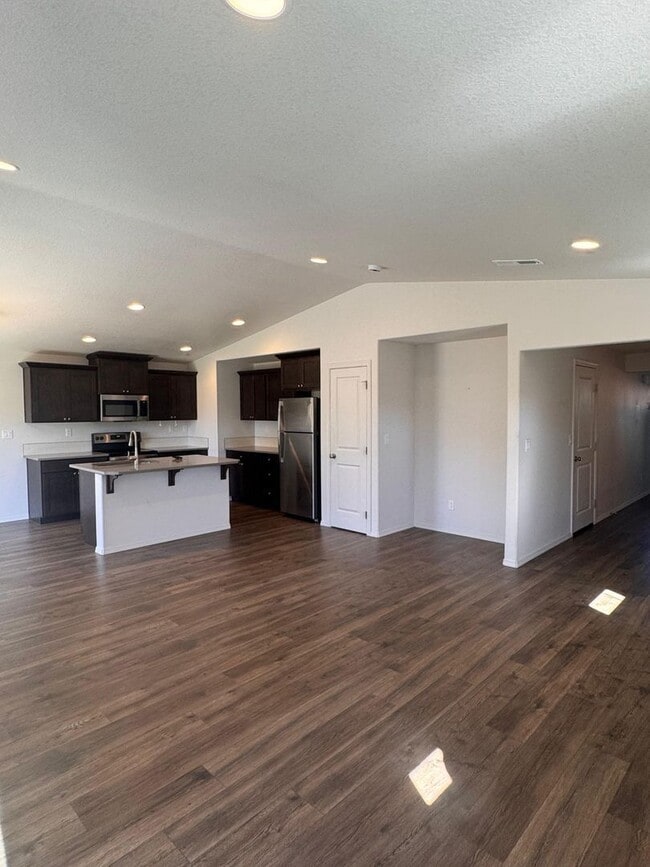 Photo - 1642 Zoe Ave House