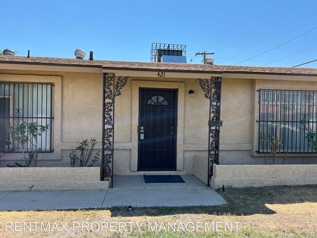 Building Photo - 3 br, 1 bath House - 421 FREEMAN AVE