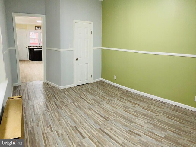 Building Photo - 569 Brunswick Ave