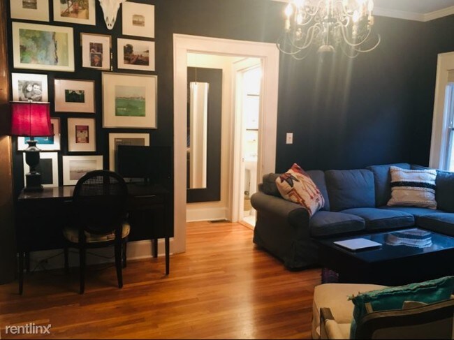 Foto del edificio - 856 Briarcliff Rd NE