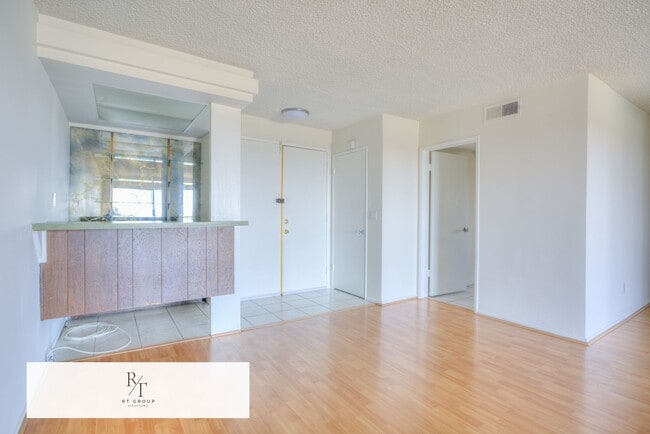 Foto del edificio - Spacious 2-Bedroom, 2-Bathroom Unit in Prime Monterey Park