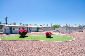 Building Photo - 2201 W Heatherbrae Dr