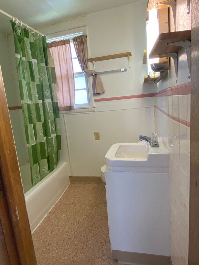 Foto del edificio - Cozy 2 bed, 1 bath House for Rent
