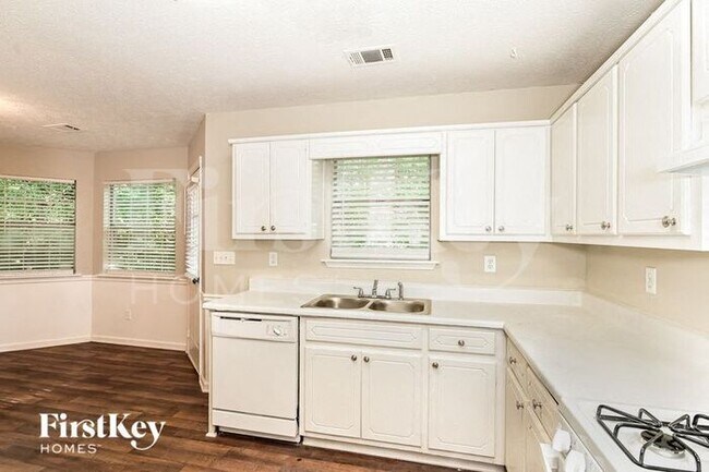 Foto del edificio - 130 Dunwick Ln