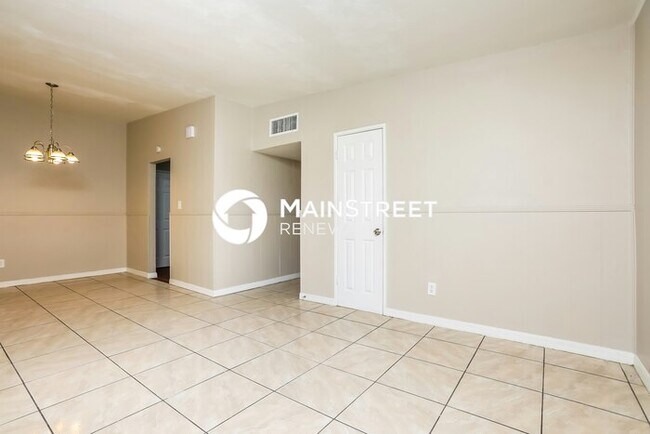 Foto del edificio - 3 Bedroom Pet-Friendly Home in Orlando, FL with Main Street Renewal