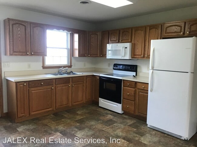 Building Photo - 3 br, 1.5 bath House - 6249 Mountain View Dr