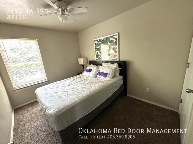 Foto del edificio - 2442 NW 39th-103
