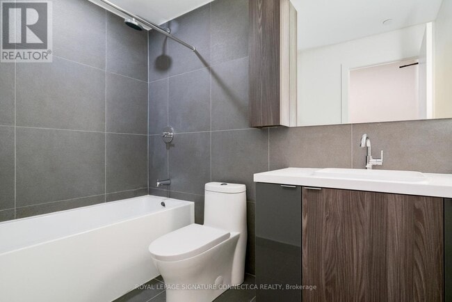 Building Photo - 15 Mercer St