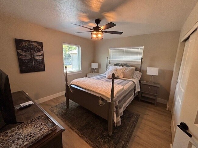 Foto del edificio - 3 bed 2 bath  Home for Rent in Talent