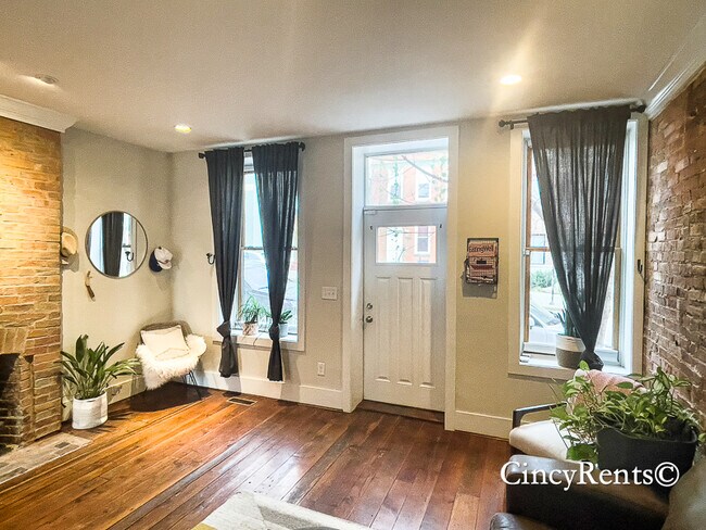 Foto del edificio - 1327 Pendleton St