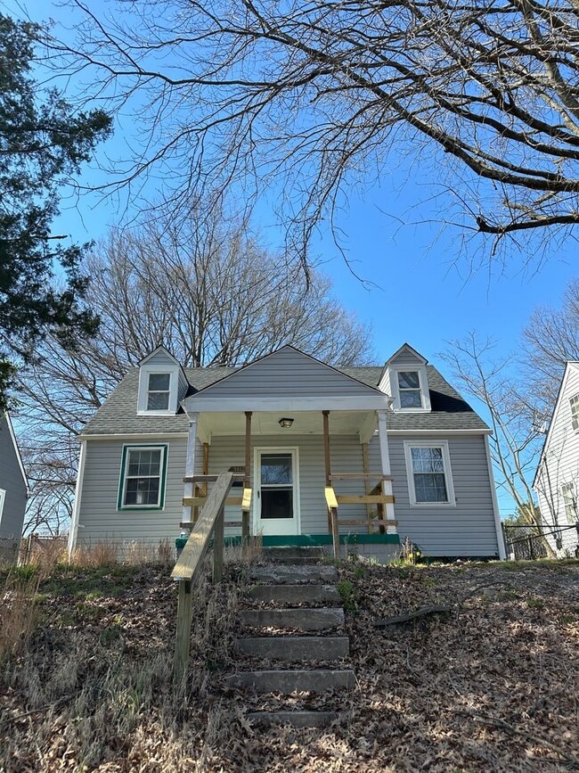 Building Photo - 3412 Missouri Ave