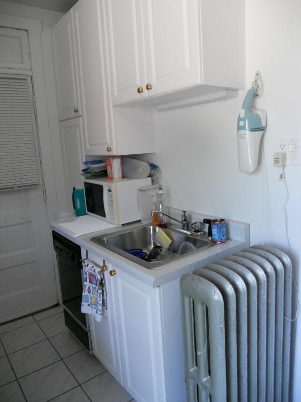 Foto del edificio - 654 W Oakdale Ave