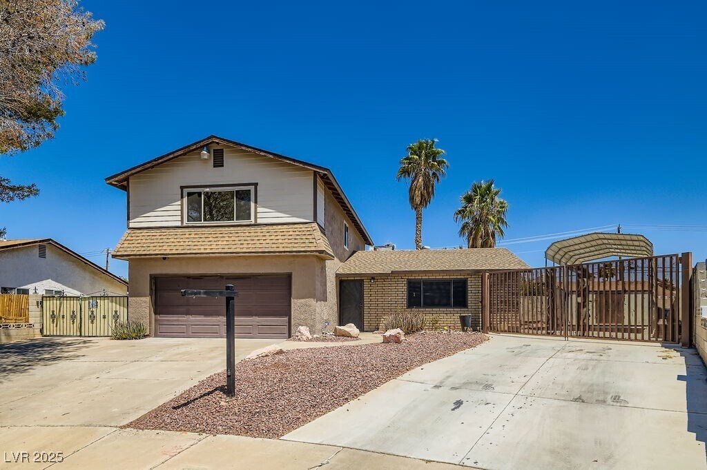 Foto principal - 733 Strawberry Pl
