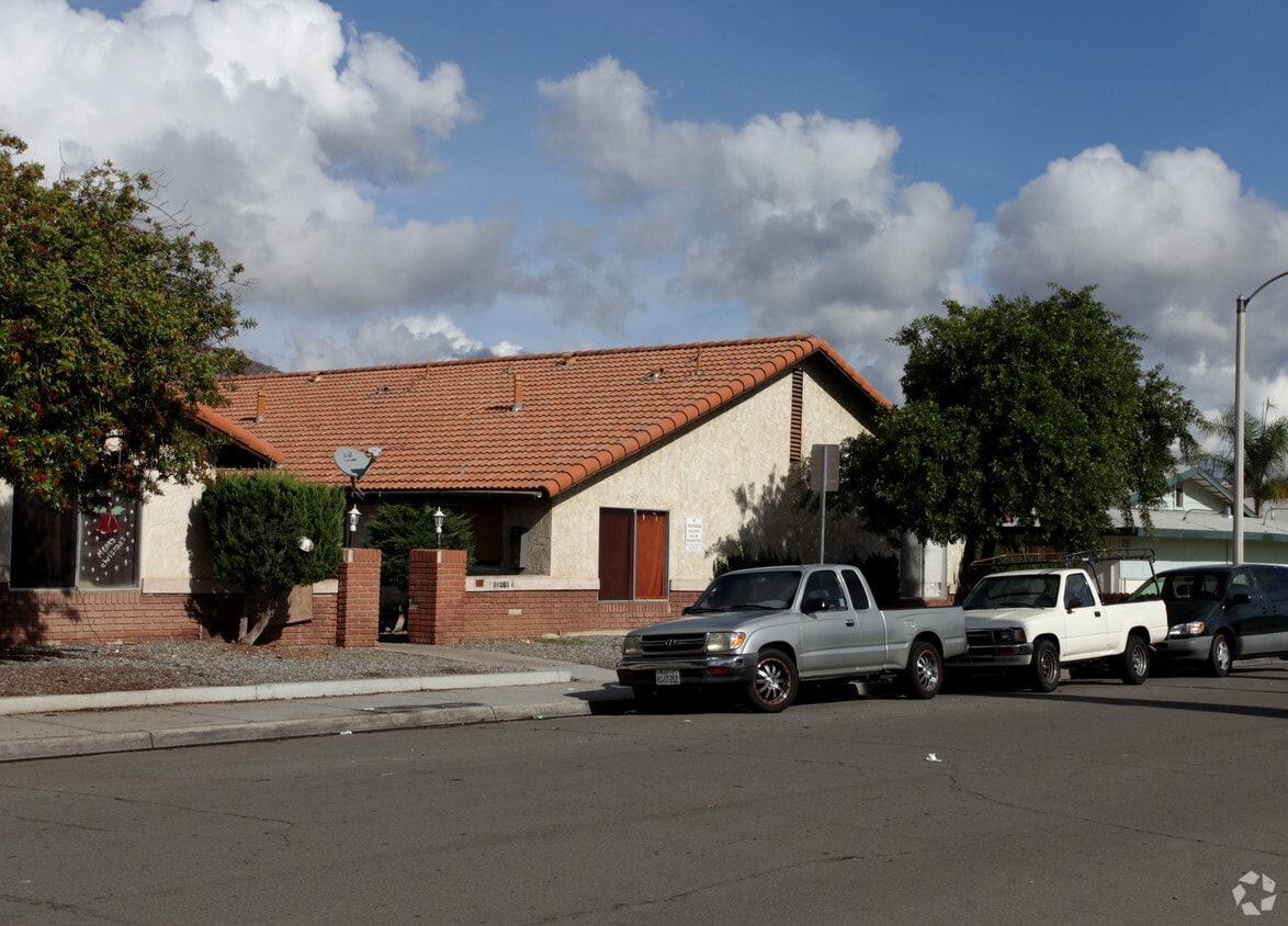 Primary Photo - 24390 Postal Ave