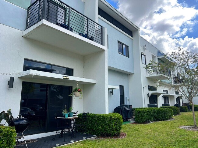 Foto del edificio - 4428 NW 9th St.