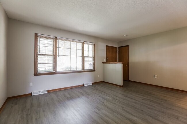 Foto del edificio - 1223 E 25th St S