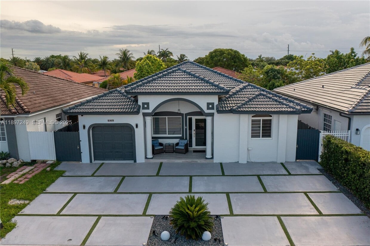 Foto principal - 18316 SW 145th Ave