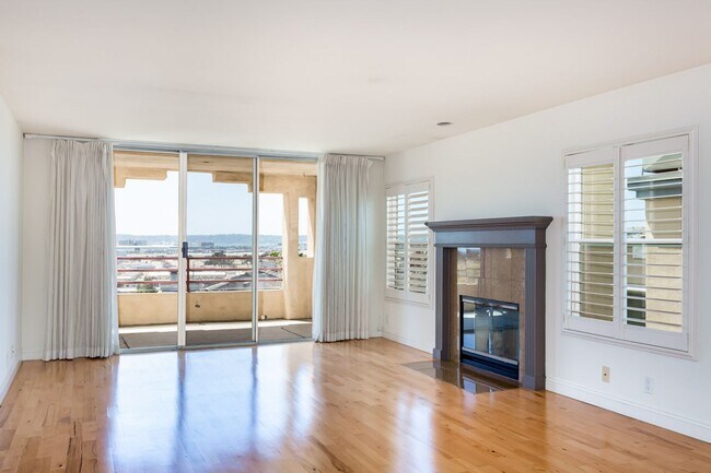 Building Photo - Mission Hills Condo with Stunning Views