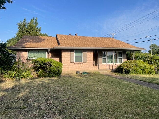 Building Photo - 9655 Lanward Dr