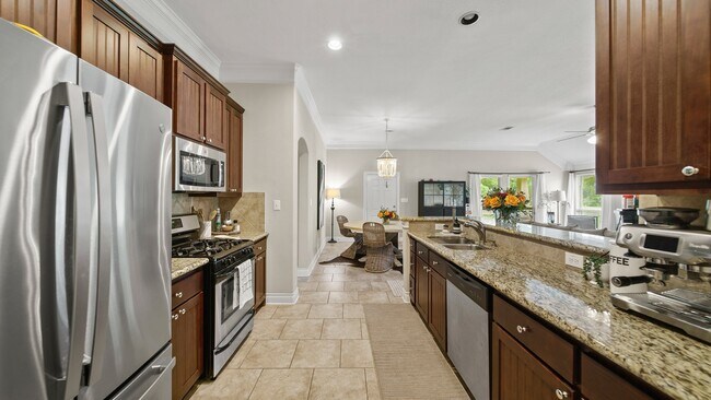 Foto del edificio - 416 W 23rd St
