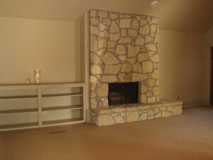 Building Photo - 5800 N Ross Ave